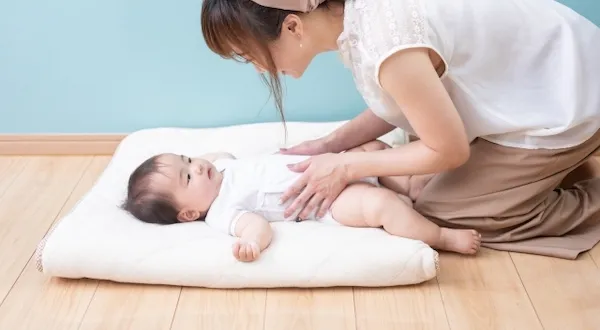 赤ちゃんも安全 横浜の内藤たたみ 錯体ナノコロイド水溶液による抗菌コーディング作業